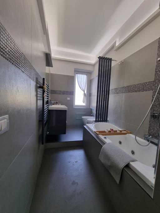 Raggio Di Sole Apartment Наполи Екстериор снимка