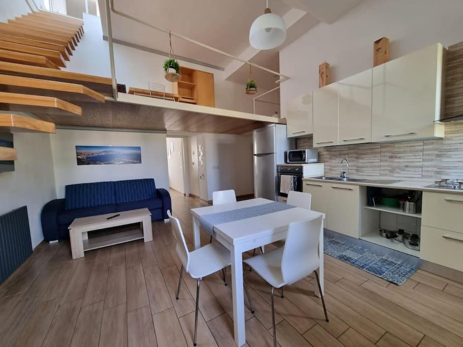 Raggio Di Sole Apartment Наполи Екстериор снимка