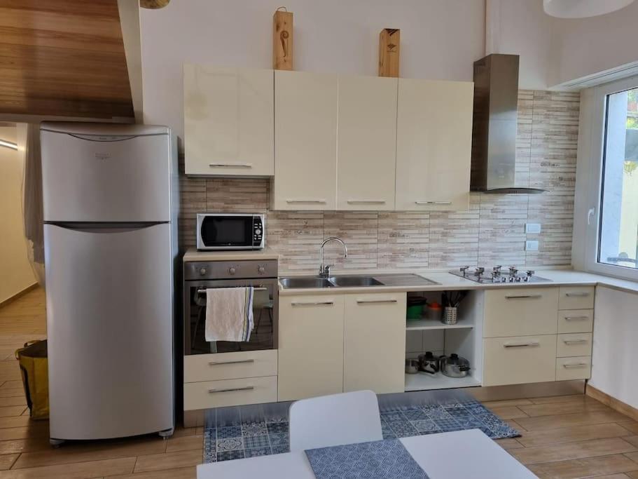 Raggio Di Sole Apartment Наполи Екстериор снимка